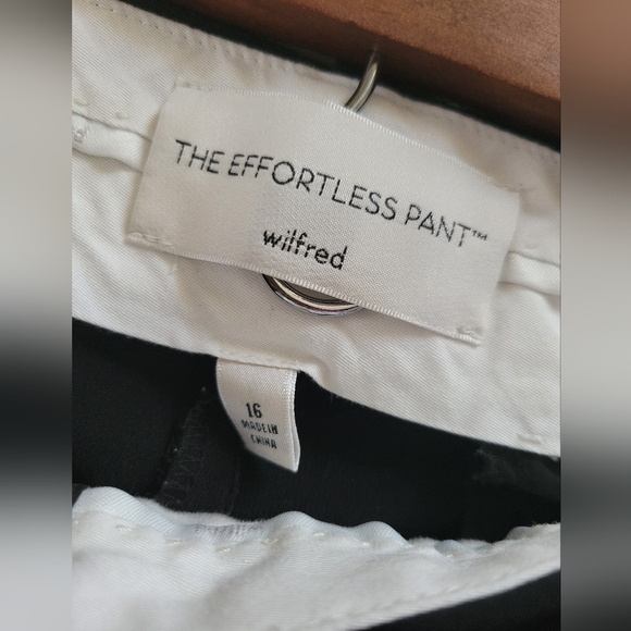 Aritzia Wilfred Black Wide-Leg Trousers - Picture 3 of 8